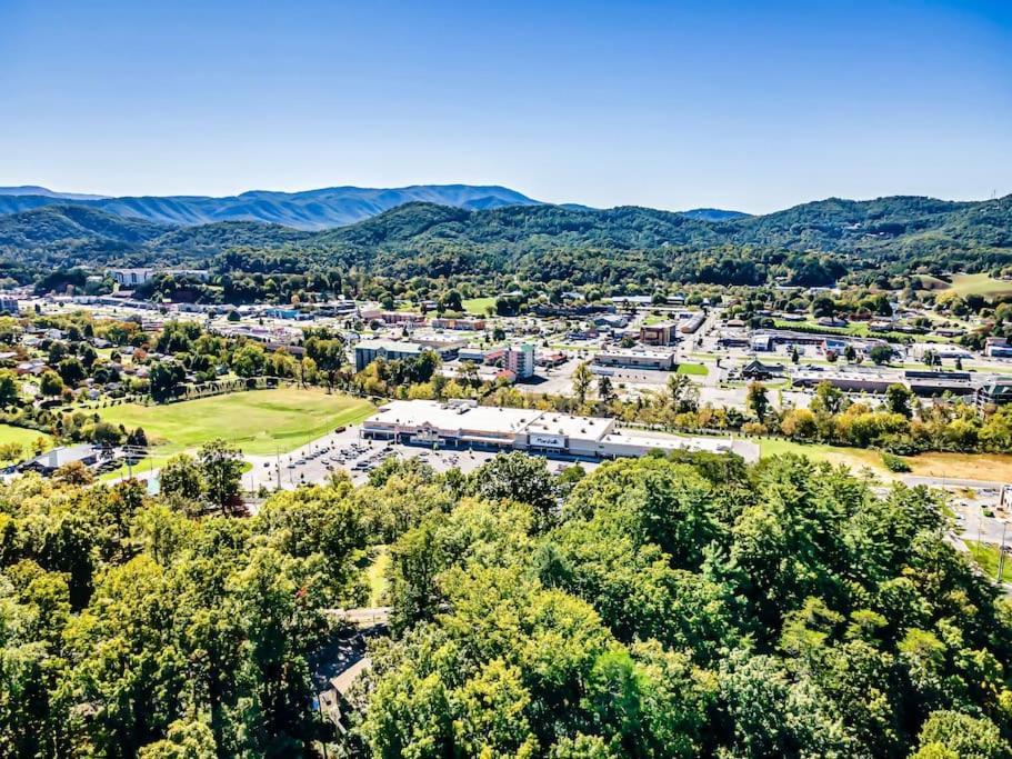 Bear Nakid Villa Pigeon Forge Luaran gambar
